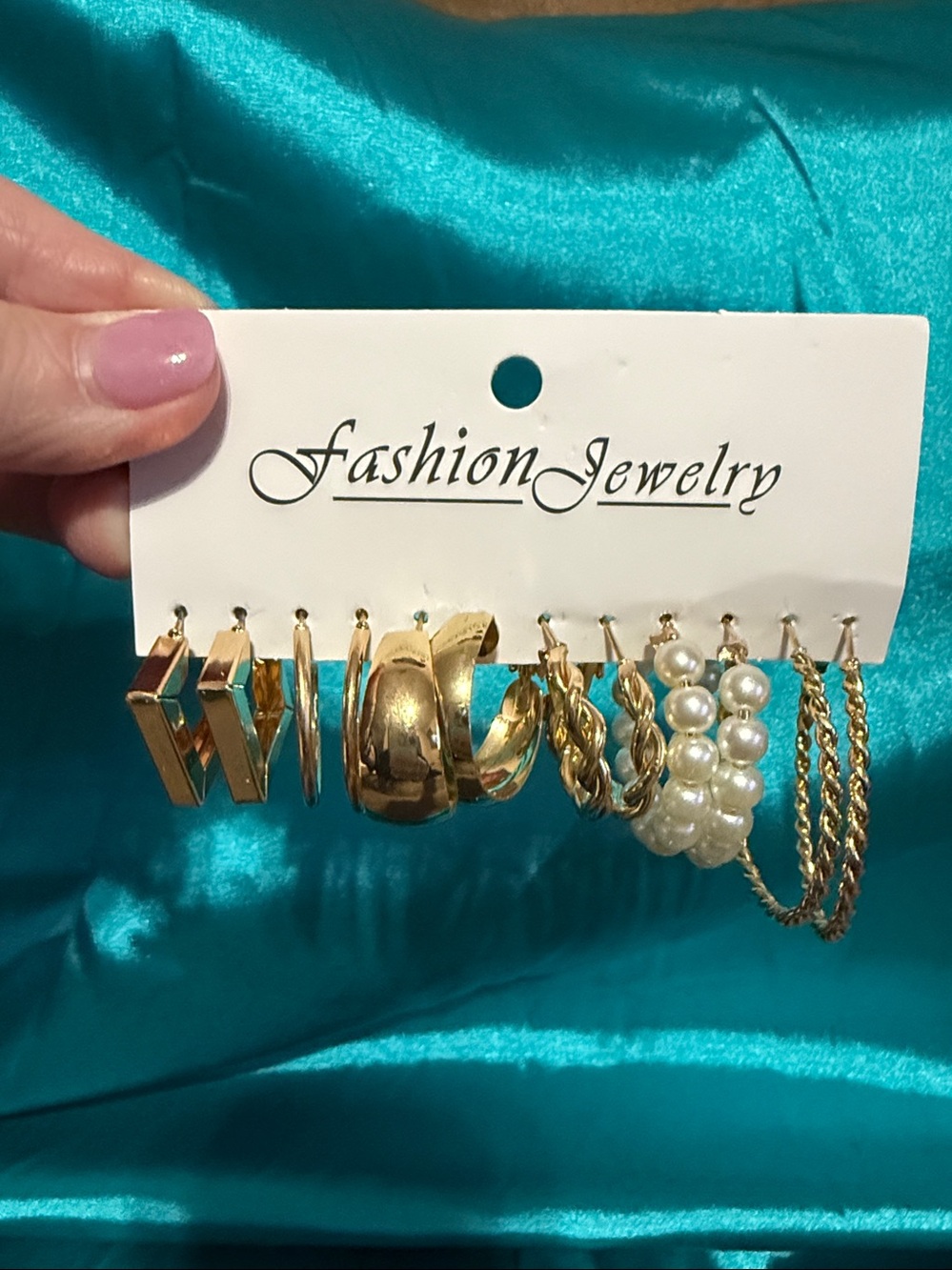 Gold and Pearl Fashion Jewelry 6 Earring Set Lot P